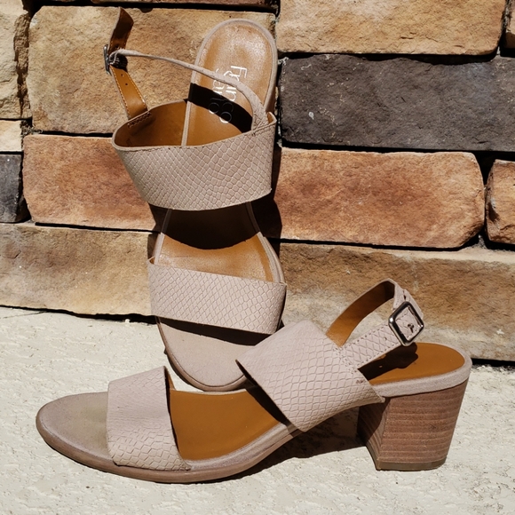 franco sarto amal sandal